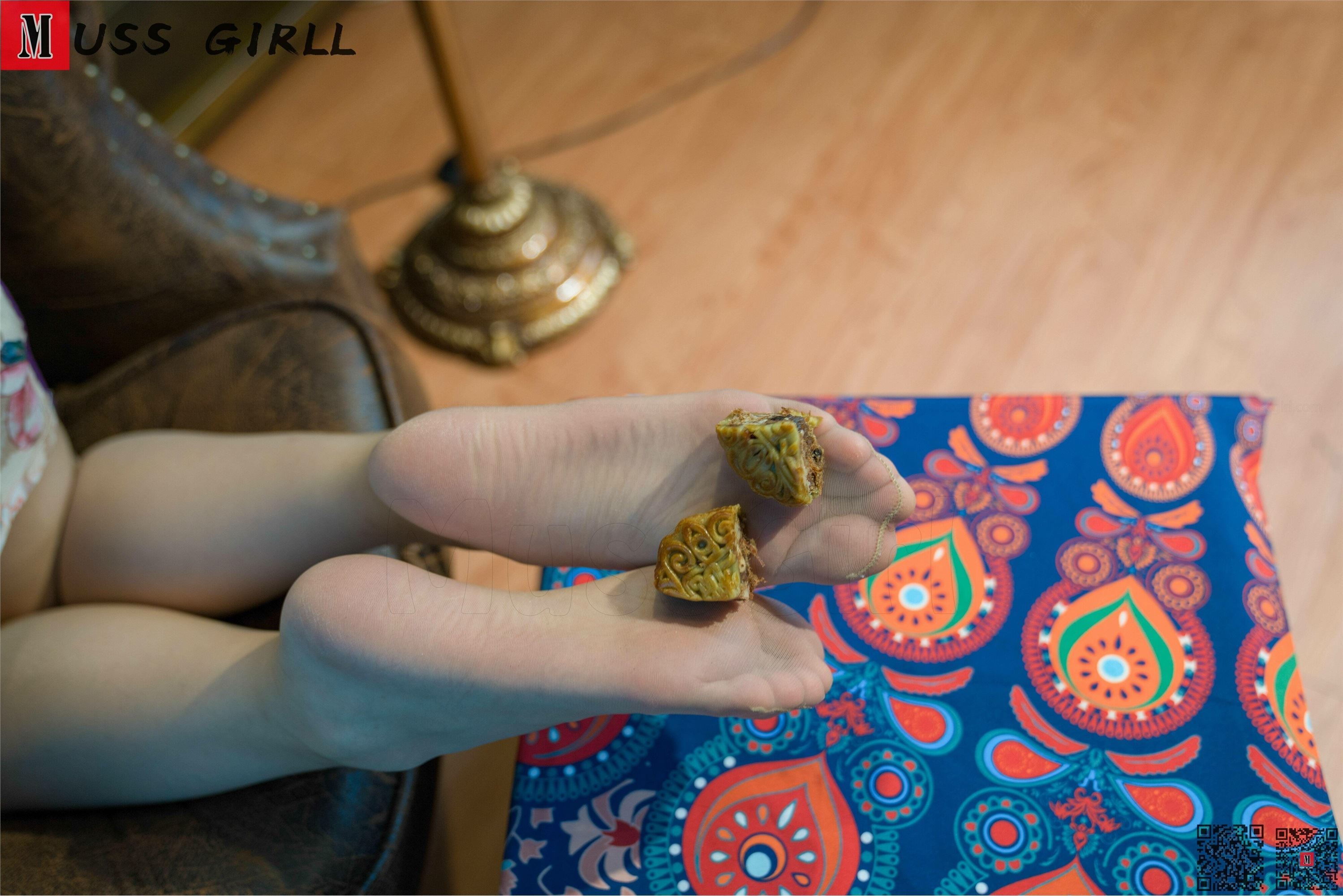 MussGirl慕丝女郎  NO.159 碎花短旗袍